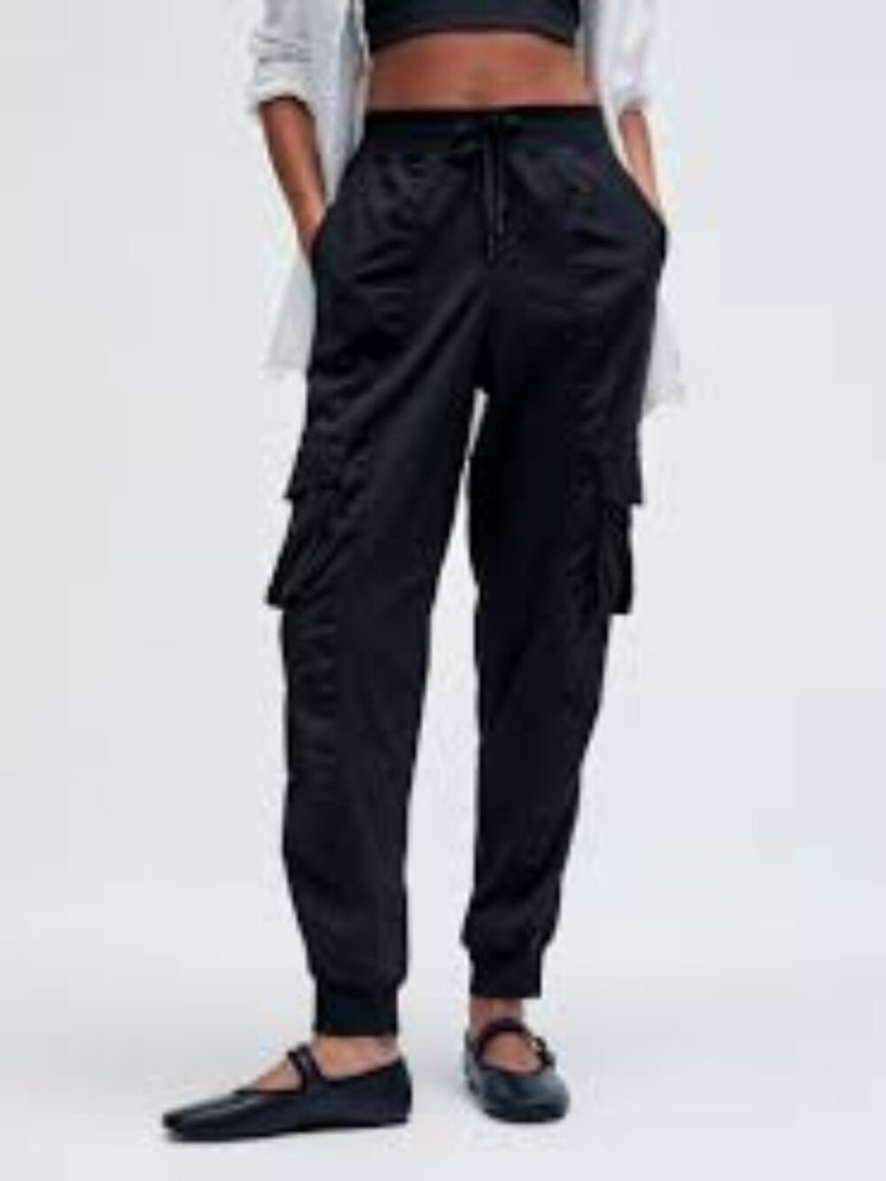 Lululemon Dance Studio Relaxed-Fit Mid-Rise Cargo Jogger, Black - Size Medium